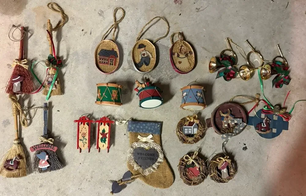 Vintage Wooden Christmas Ornaments Horns Bird Nest Baskets Brooms Stocking
